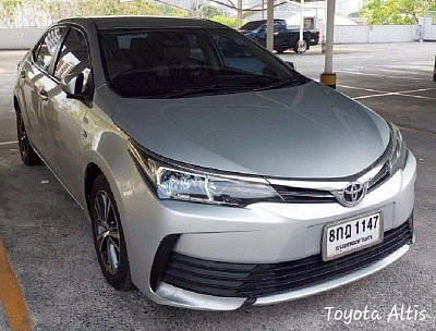 รถ 5 ที่นั่ง