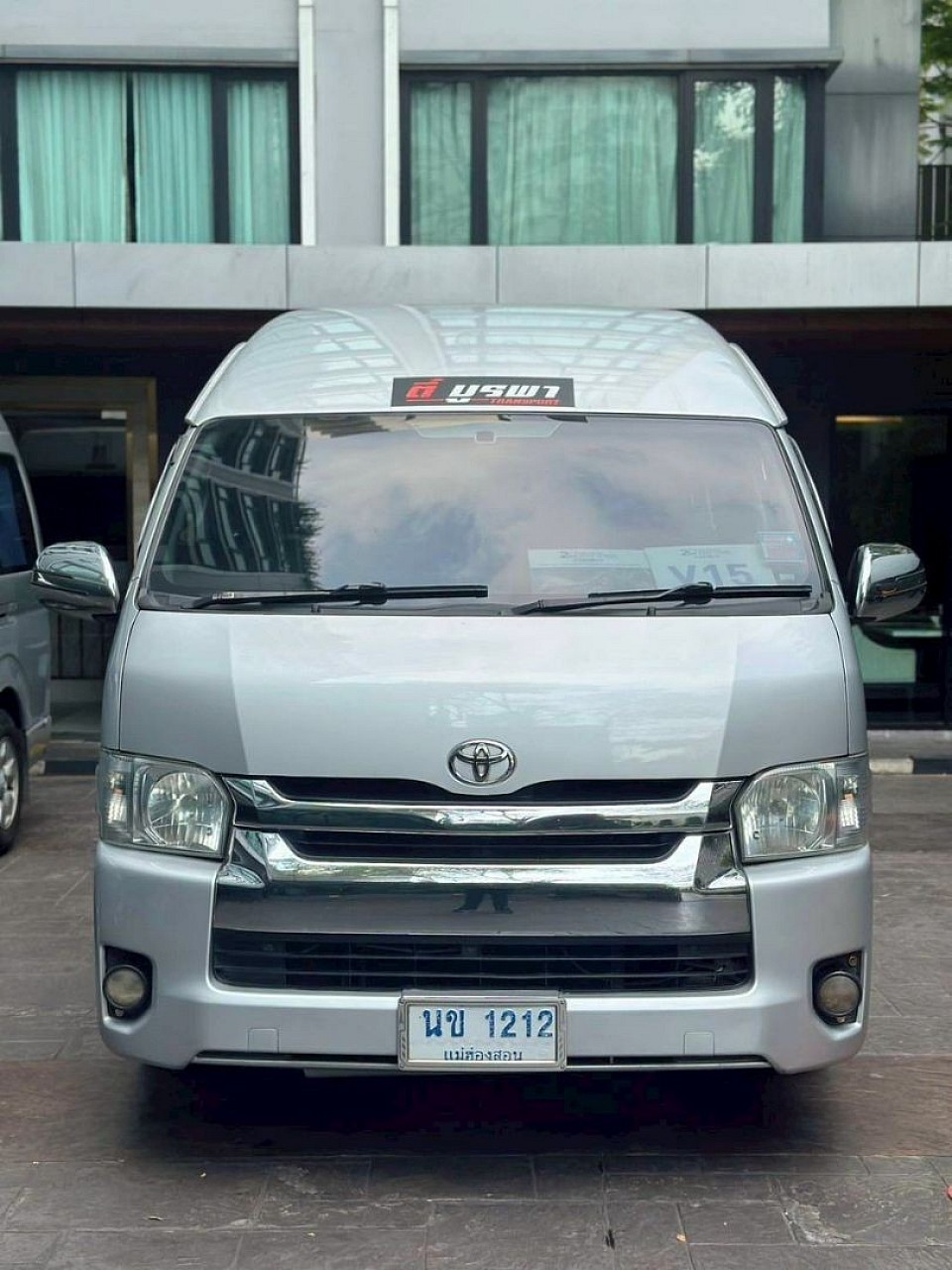 รถตู้ Vip 8/9 ที่นั่ง สำหรับทำทัวร์  ทัศนจรครับ